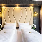 Plaza Hotel