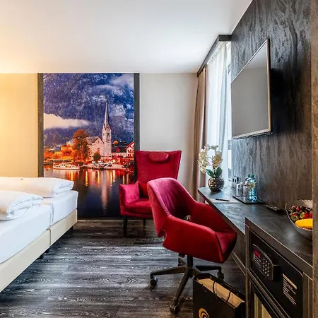 Hotel Plaza 3*