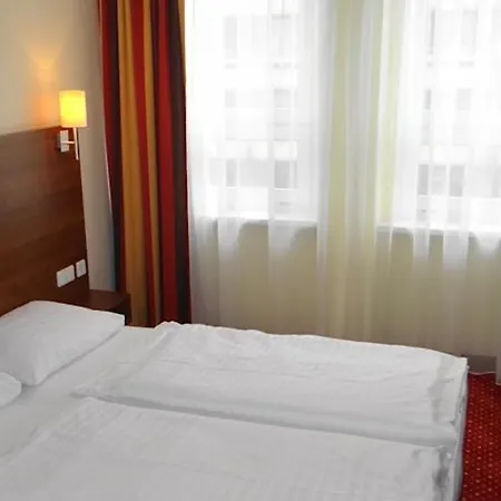 Plaza 3* Solnohrad