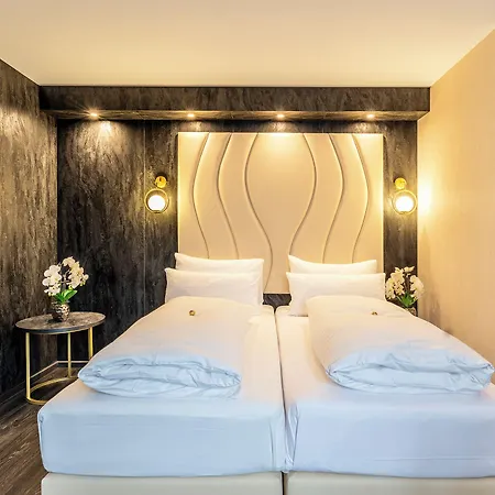 Plaza Otel