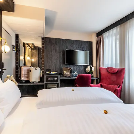 Otel Plaza