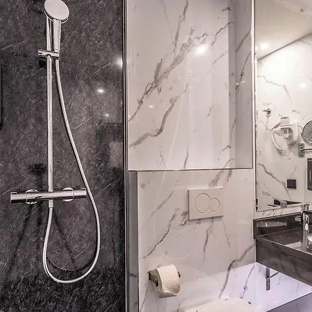 Plaza 3* Solnohrad