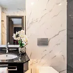 Отель Plaza 3*